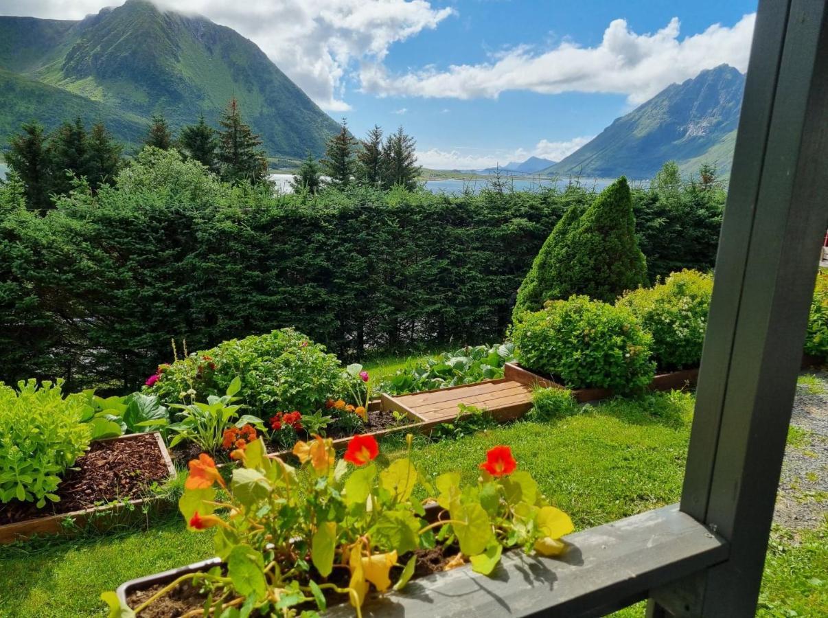 Апартаменты Holiday Apartment *